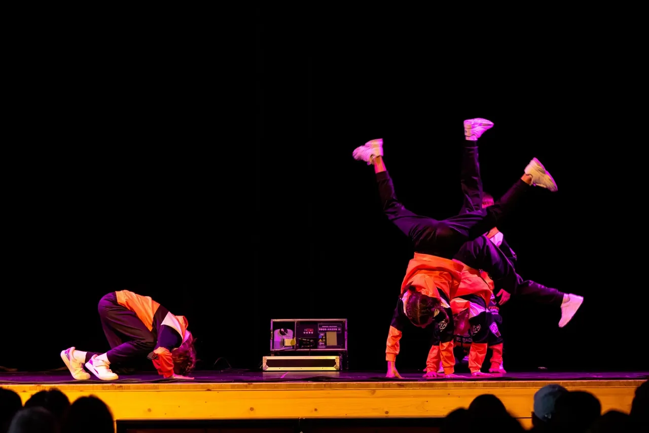 Break Dance · Break Dance · 1000 ARTS Cugy VD